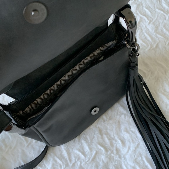 Steve Madden grey fringe bag - Picture 4 of 5